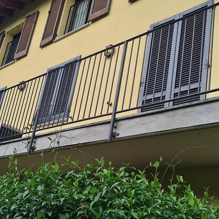 Casa Mirella - Appartamento Zona Bellagio Magreglio المظهر الخارجي الصورة