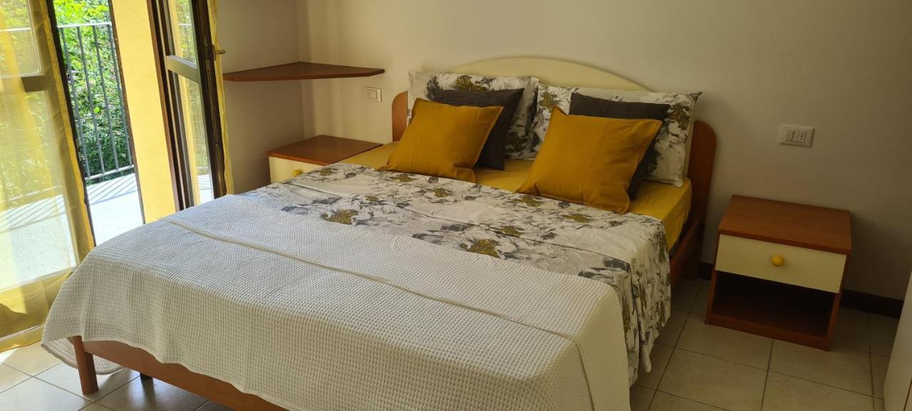 Casa Mirella - Appartamento Zona Bellagio Magreglio المظهر الخارجي الصورة