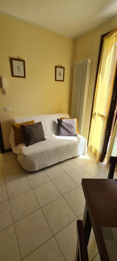 Casa Mirella - Appartamento Zona Bellagio Magreglio المظهر الخارجي الصورة