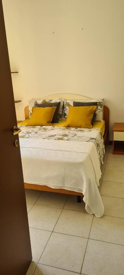 Casa Mirella - Appartamento Zona Bellagio Magreglio المظهر الخارجي الصورة