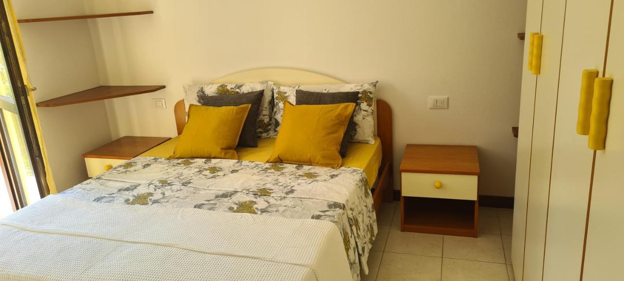Casa Mirella - Appartamento Zona Bellagio Magreglio المظهر الخارجي الصورة