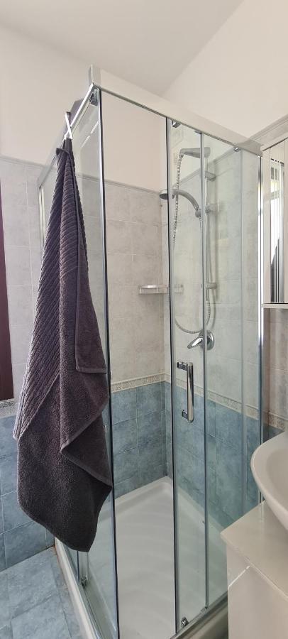 Casa Mirella - Appartamento Zona Bellagio Magreglio المظهر الخارجي الصورة