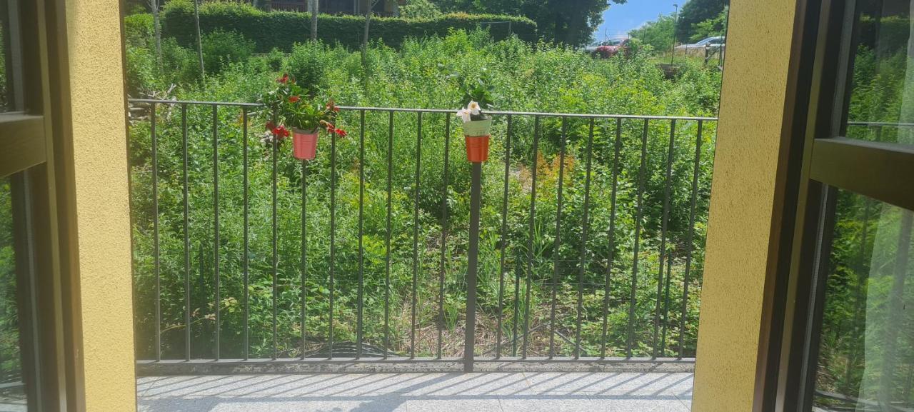 Casa Mirella - Appartamento Zona Bellagio Magreglio المظهر الخارجي الصورة
