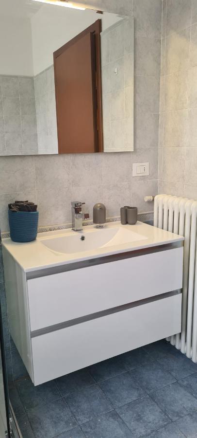 Casa Mirella - Appartamento Zona Bellagio Magreglio المظهر الخارجي الصورة